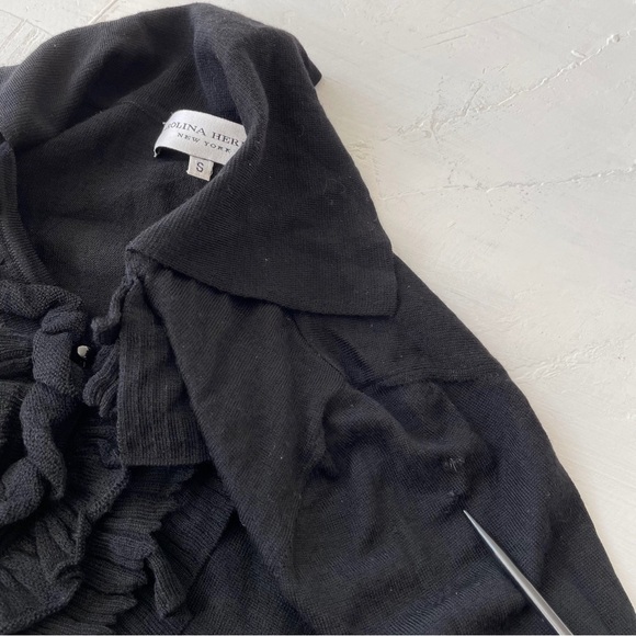 Vintage Carolina Herrera Ruffle Chest Sweater Size S - Picture 6 of 9